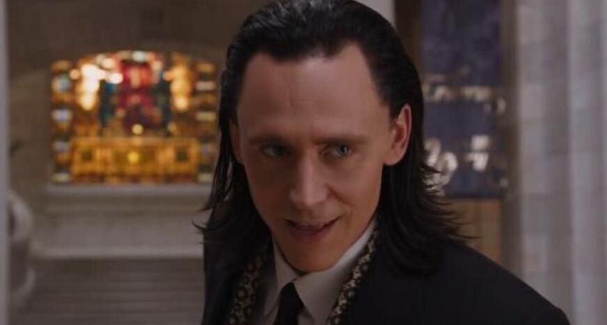 复仇者联盟4:洛基幻术有破绽,钢铁侠继承人辛