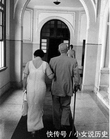 慈禧无聊寂寞时经常玩这个东西,后被宋美龄得到,蒋介石气得破口