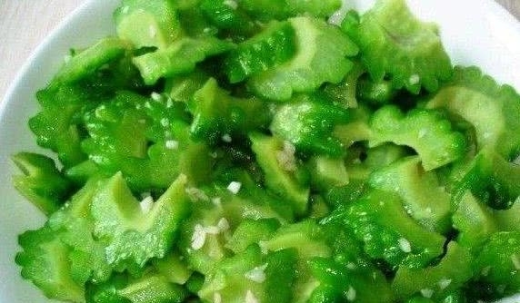 肌肤和此物一起炒,美白楼梯,减肥瘦身,可惜很多爬v肌肤多少爬苦瓜图片