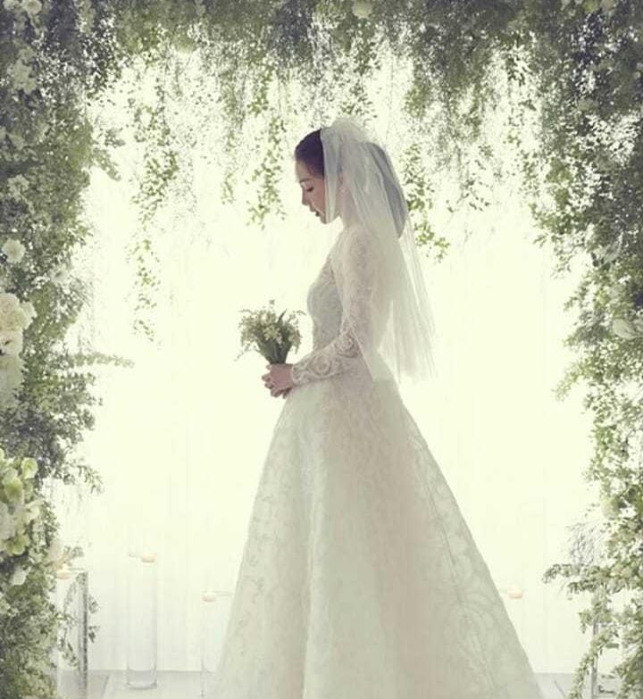 穿婚纱的唯美图片_穿婚纱的唯美图片背影(3)