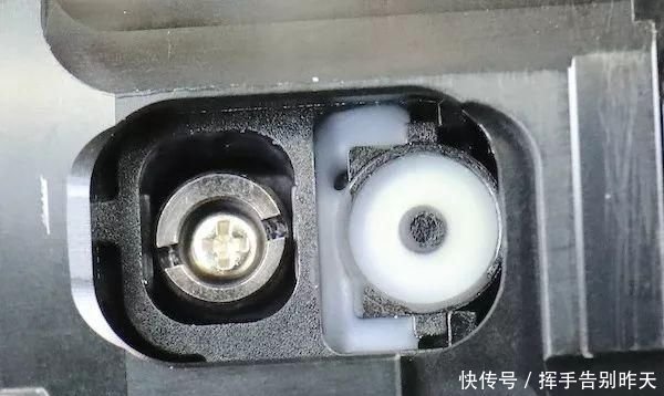 t01a57abaf8d1c8b215.jpg