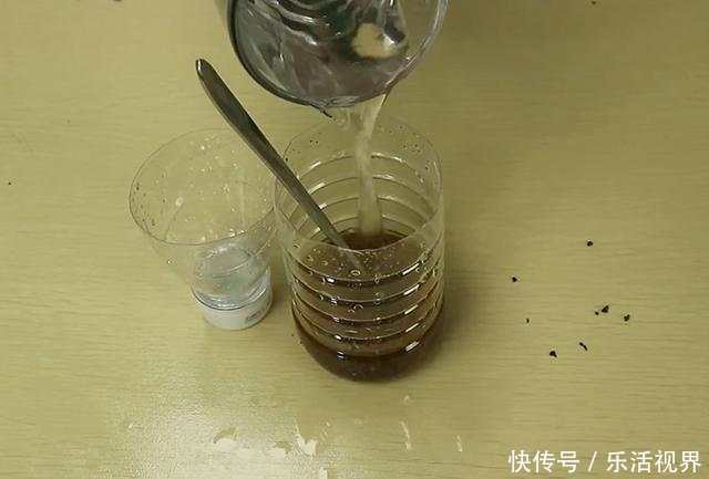 它比蚊香厉害100倍! 默默吸走满屋的蚊子, 简单无害又省钱!