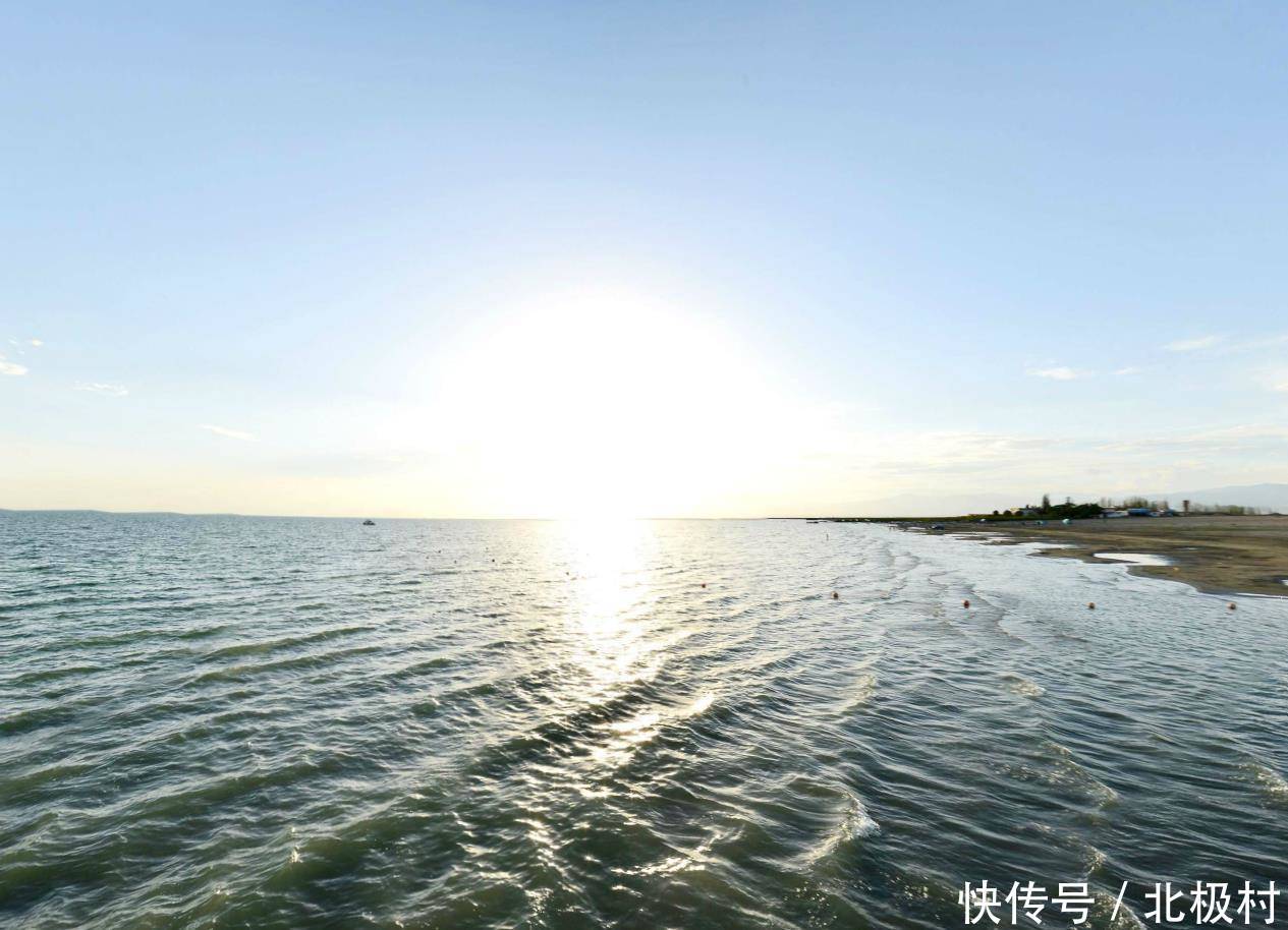 面积最大的地级行政区，相当于四省面积之和的巴音郭楞蒙古自治州