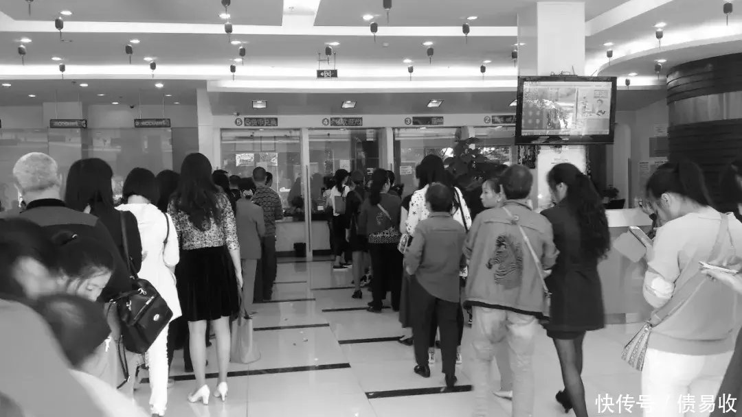 多家银行暂停个人住房抵押消费贷!