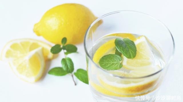 柠檬水能美白减肥还是变黑增肥喝之前,先搞清