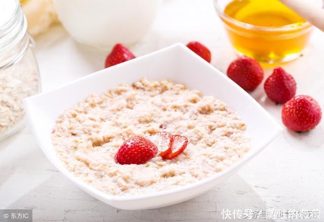 减肥期间一天吃多少牛奶 t01a9b509bcf59c59b9.jpg?size=640x440