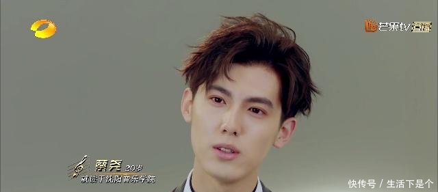 《声入人心》最后一位登台选手蔡尧出场,温暖