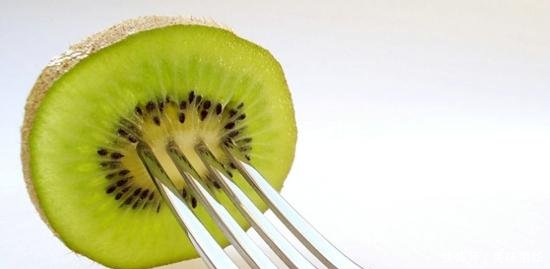 猕猴桃不能和什么一起吃 这些食物和猕猴桃相