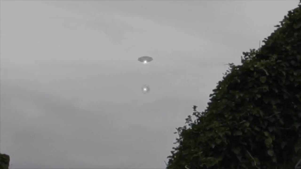 国外游客拍摄到的不明飞行物ufo