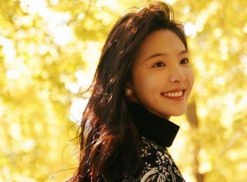 王思聪 关注章若楠 章若楠整过容吗与章泽天吴