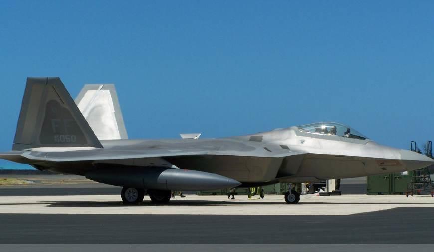 f35战斗机和f22图片_纵览新闻