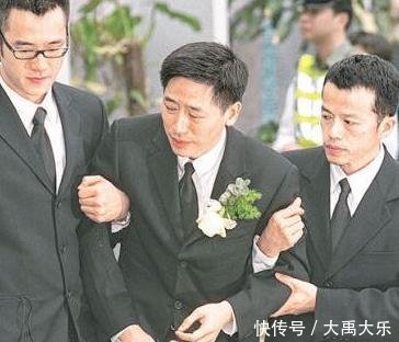 已经59岁的唐鹤德皮肤光滑一点不显老, 网友 张