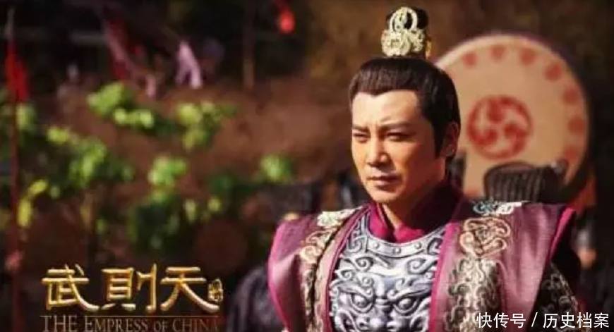 父皇问:你若继位,怎么待你弟弟?皇子答:杀了我儿,传位给皇弟