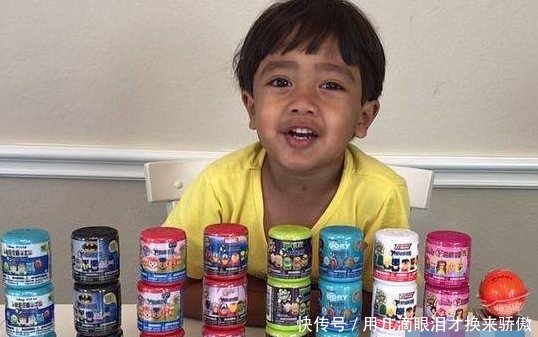 小男孩直播玩玩具,年收入就超几千万