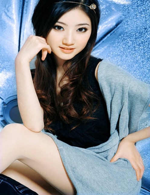 <em>脸圆</em>的女生适合<em>剪什么</em>样的<em>发型</em>?