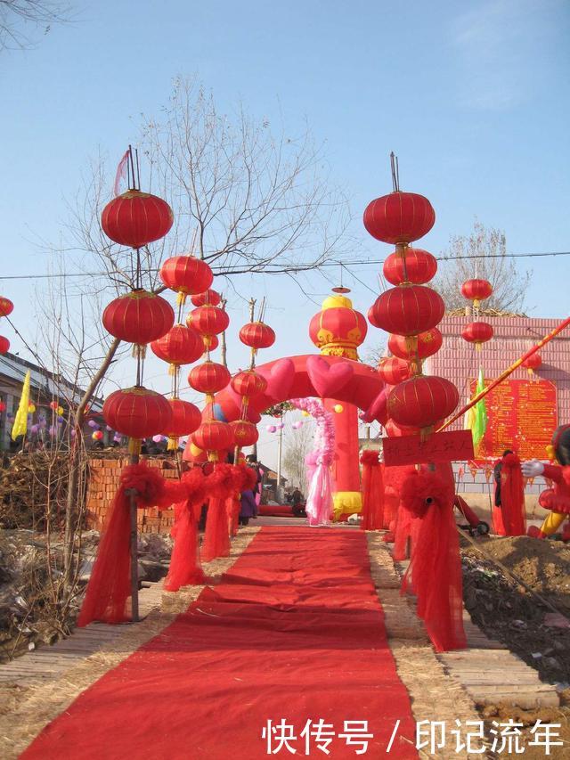 母亲生病住院,借钱交押金时护士说结过账了,气的我想和老婆离婚