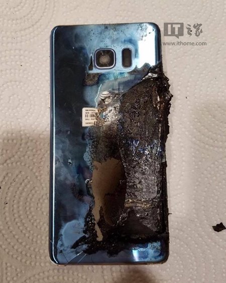 国外用户Note7爆炸烧毁房屋:三星拒赔 . 国外用户Note7爆炸烧毁房屋:三星拒赔