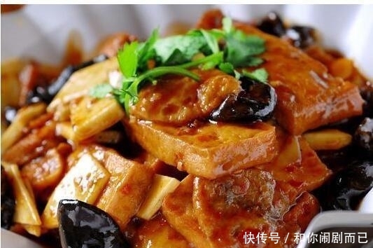 家常:红烧豆腐,菜谱明虾,番茄蛋花汤吃完鲳鱼脸都发红发肿图片