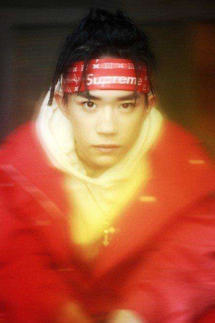 易烊千玺名字被节目组写错,工作室声明:暂停录