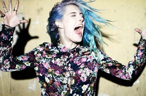 听说你的蜜粉选错了,补妆补到手抖?