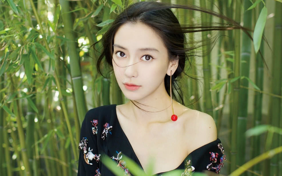 打死也不承认自己整容的baby,却被网友的照片打脸了,网友:事实