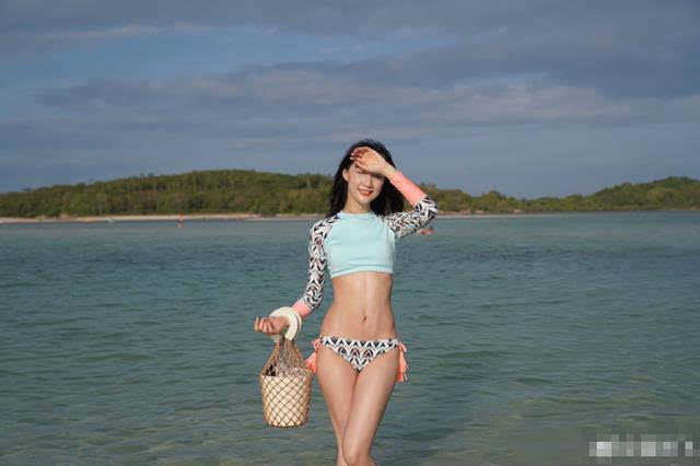 雷佳音老婆晒出游照身材让人羡慕画面美如海报！女儿也是个小美女