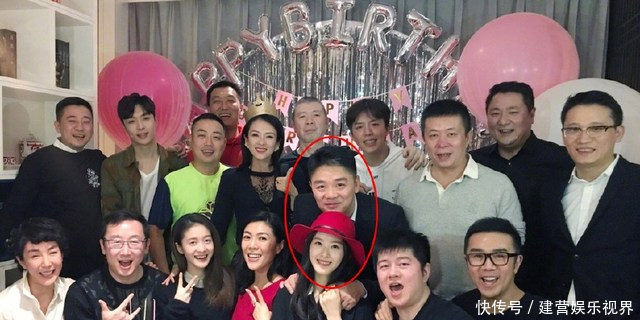不愧国际章!身价600亿的大佬都参加她生日会,