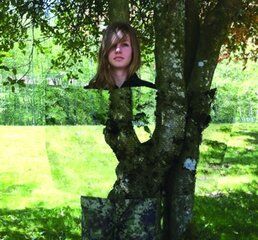 量子隐形衣:一款具有隐身效果的衣服,穿上它