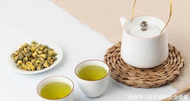 喝什么茶养肝护肝排毒 t01c4ed42f6bfbef9aa.jpg