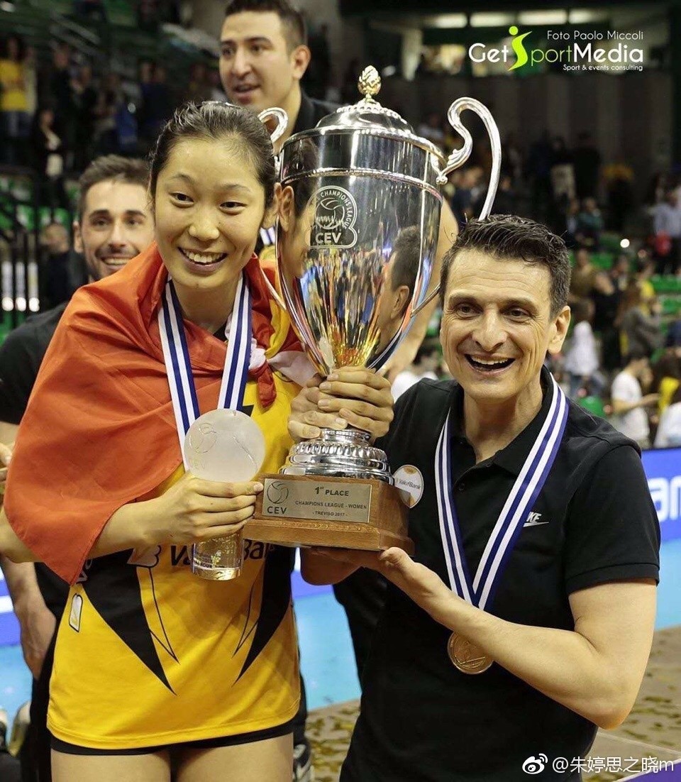 2017女排欧冠决赛土耳其3比0完胜意大利 朱婷