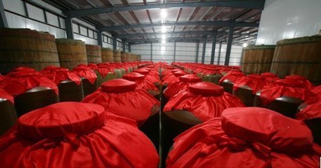 白酒储存在酒厂贮存和放在家中的有什么区别?