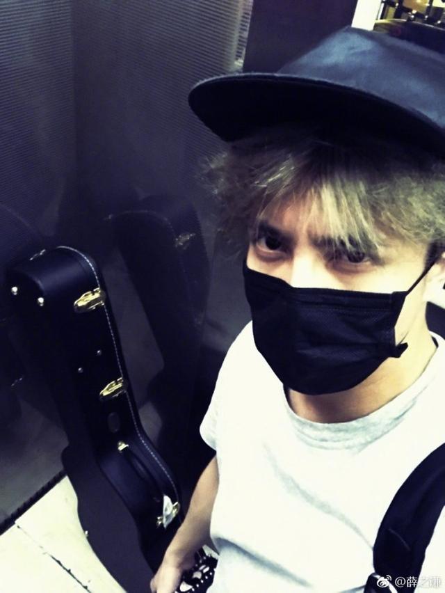 爱上薛之谦她错了吗?即是从明星变成普通人,她