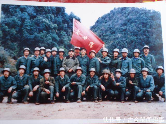 黑豹突击队电影1987完整版 t01c94db4cd12d99914.jpg?size=640x480