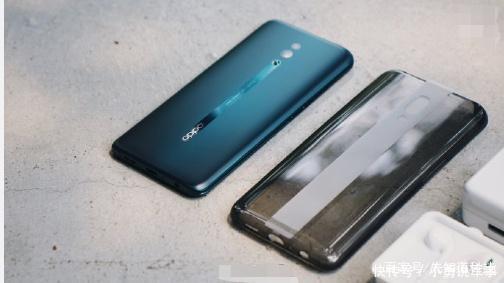 OPPO Reno标准版真机上手,外观新花样一言难