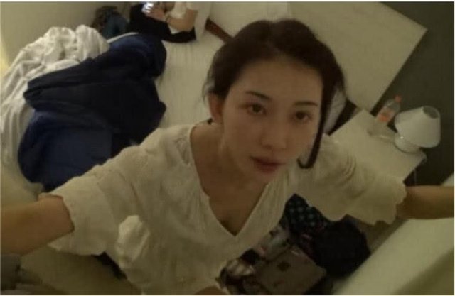 林志玲穿透视睡衣在酒店，身材火辣抢镜，图4看得尴尬症都犯了!