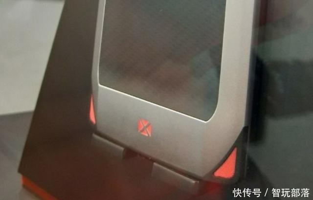 努比亚概念游戏手机现身MWC2018:灯厂设计风