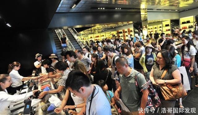 国青年分析: 为什么中国游客在国外有着不好的