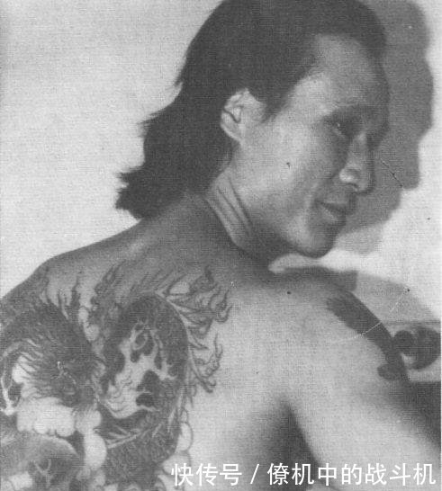 40年前陈惠敏大战跛豪,双花红棍实至名归,这部