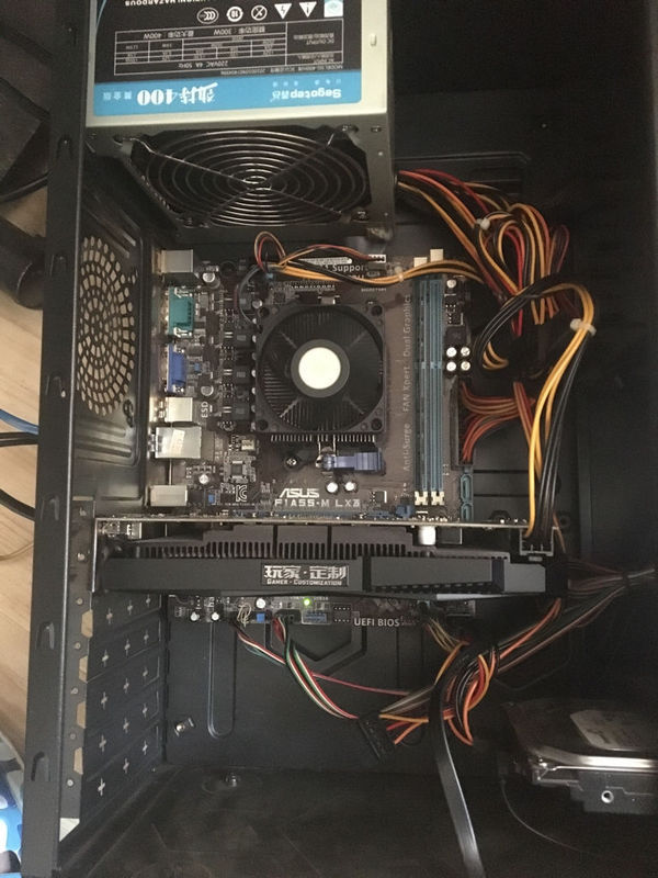 主板点亮显示器没反应_主板点亮显示器没反应_穿越火线图标点亮器