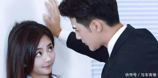 微微一笑很倾城小说什么时候出版的 t01d1b7e4563cb52a26.jpg