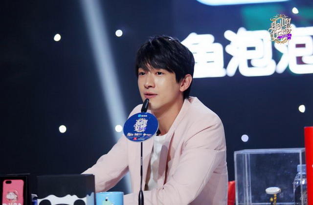 图解林更新八段恋情,在读研究生上榜。