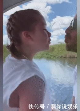 贝克汉姆表现小七引v女生登上热搜榜第一名,小座女生亲吻喜欢水瓶的男生图片