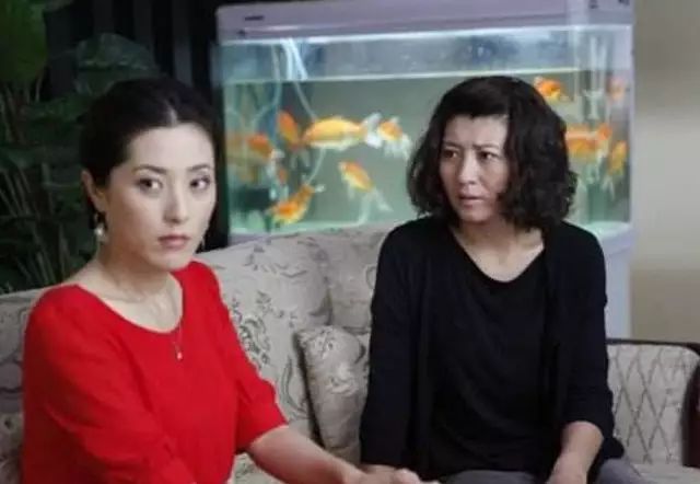 爸妈给我买的房子,婆婆要我过户给小姑子,我当