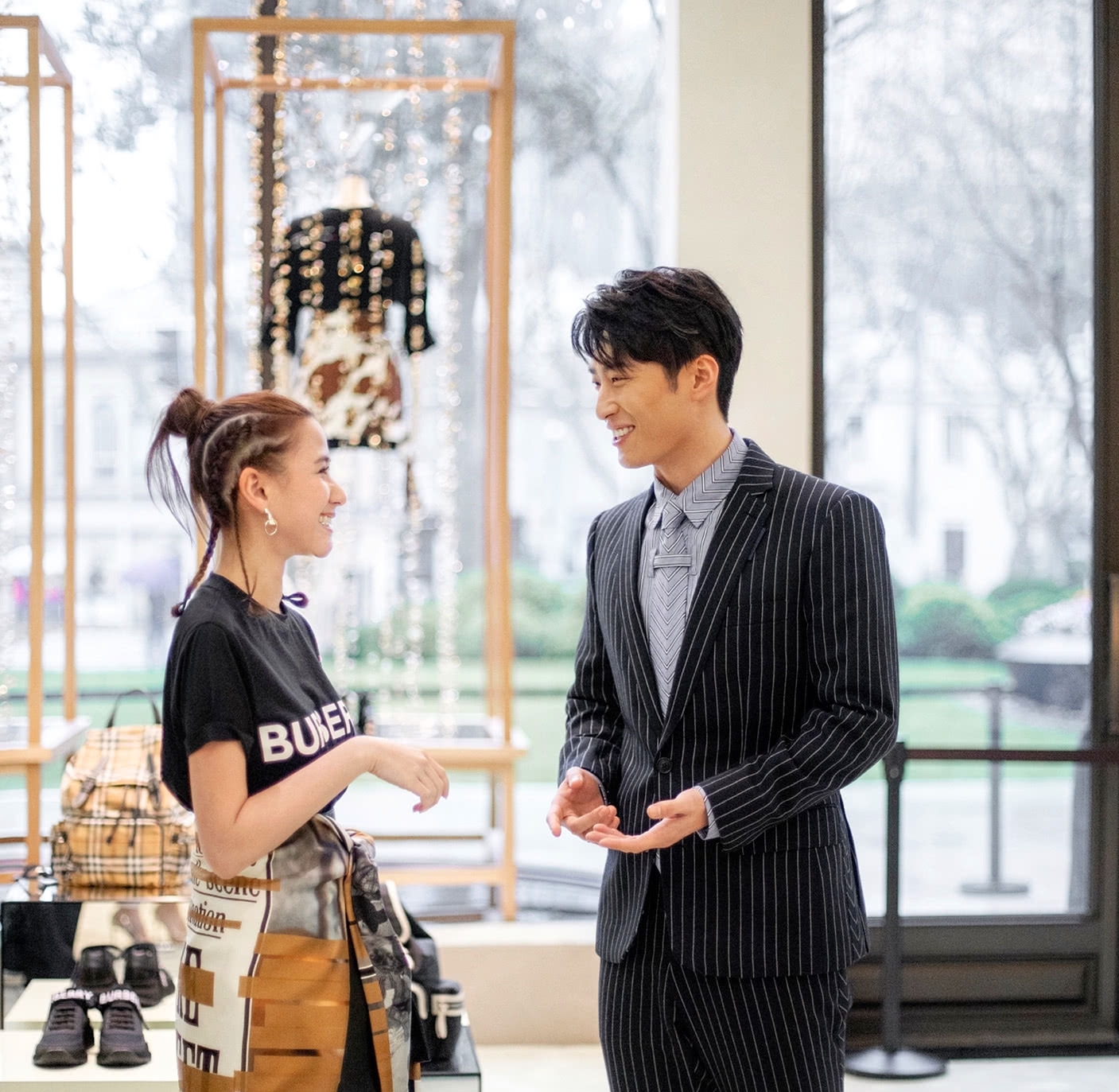 赌王最美千金何超莲认爱窦骁,赌王三太首开腔