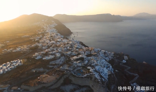 这里是欣赏日落最美的地方?落日的余晖在远处地平线上慢慢消失