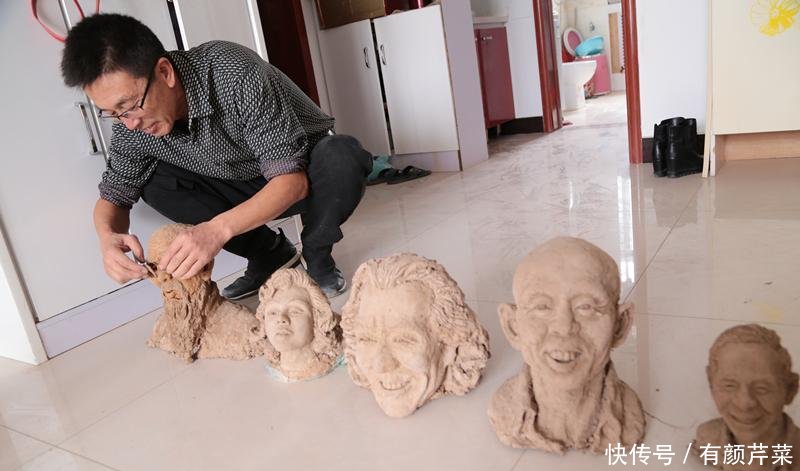 甘肃平凉53岁男子用泥巴给明星塑像, 朱军、李