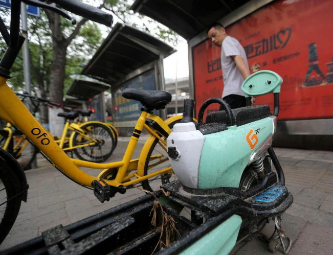 小偷太猖狂:郑州一崭新电动车被偷只剩壳和轮胎