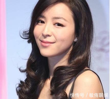 娱乐圈酒窝女星谁最美 杨颖第八, 刘雯第二, 第