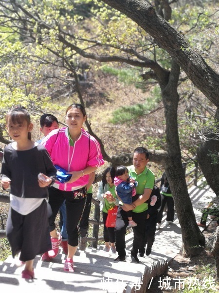 五一小长假 天下谷集团家人团走进尧山景区拥抱大自然
