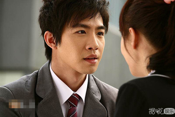 张杰升级当爸、俞灏明靠演技翻身,07届快男就